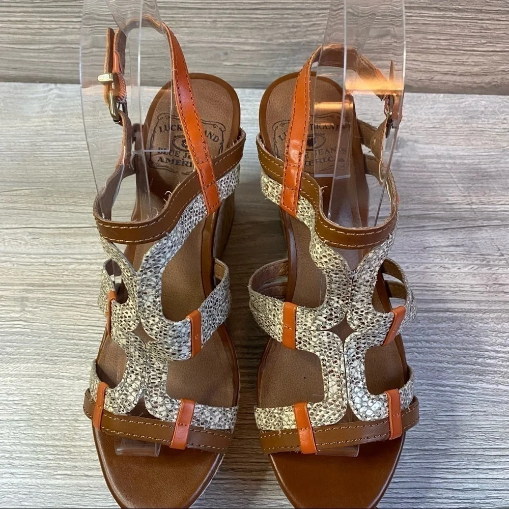 Strappy leather wedge cork sandals Lucky brand Keena with adjustable buckle EUC